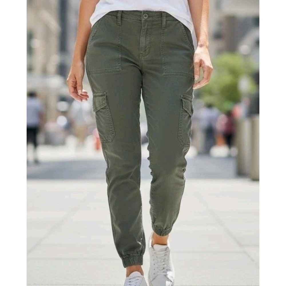 SO Womens Medium Cargo Pants Black Many Pocket Front Zip Washable Cotton Blend